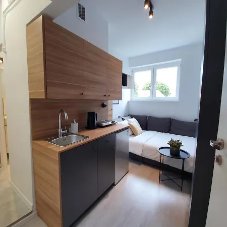 Małe studio - Motława IV *